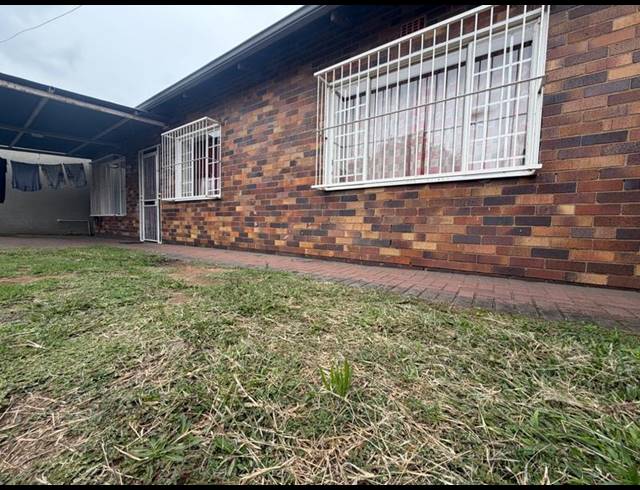 8 BEDROOM HOUSE FOR SALE IN VANDERBIJLPARK CW 5